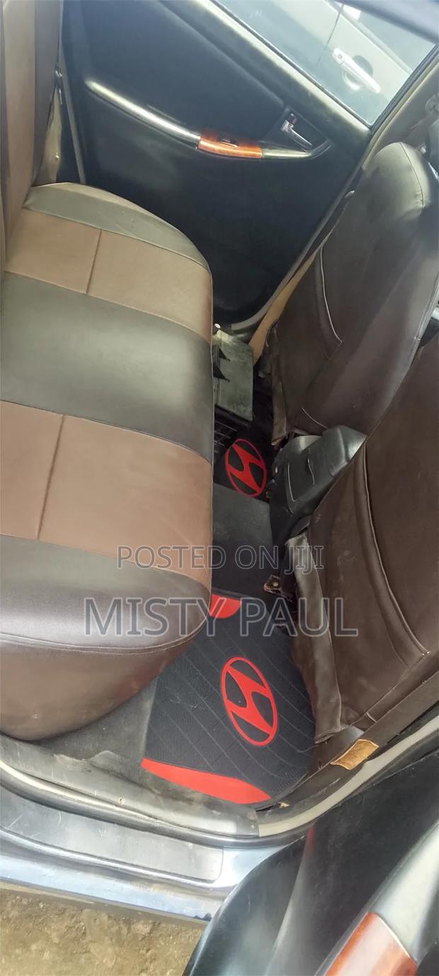 Toyota Corolla 2006 Gray