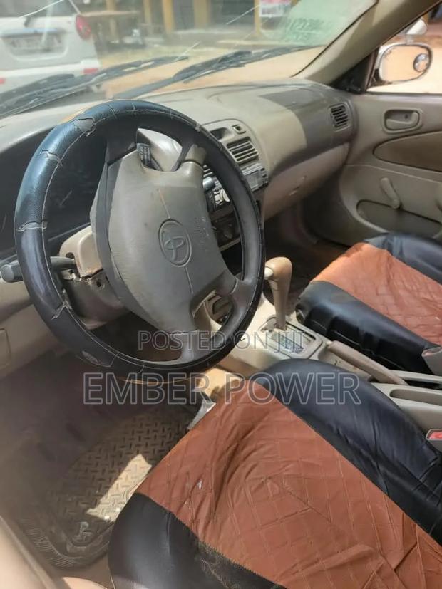 Toyota Corolla 2004 Silver