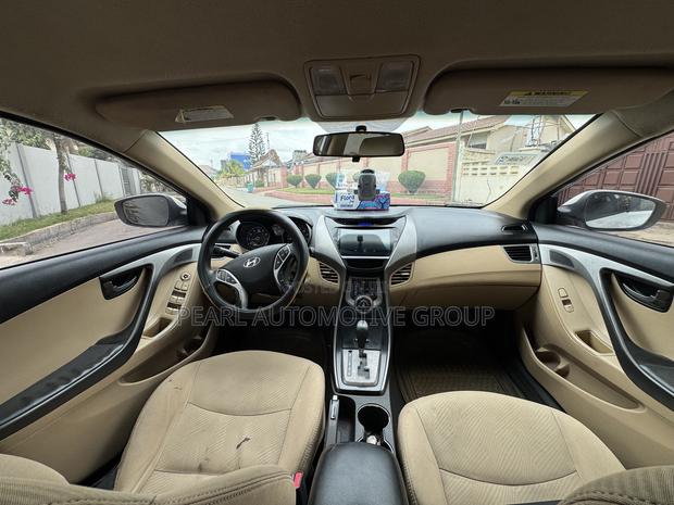 Hyundai Elantra 2013 White