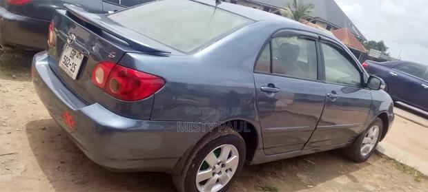 Toyota Corolla 2006 Gray