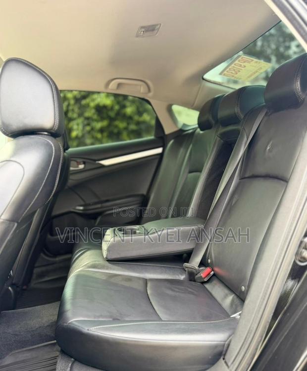 Honda Civic Touring Sedan 2019 Black