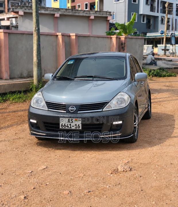 Nissan Versa 1.8 SL 2008 Gray