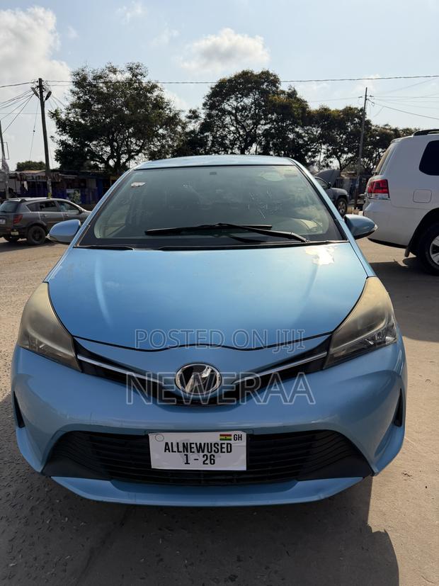 Toyota Vitz 1.3 FWD 5dr 2014 Blue