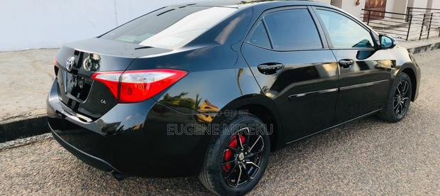 Toyota Corolla 2016 Black