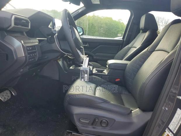 Toyota Tacoma TRD Sport Double Cab 4WD 5.0 ft. SB (Automatic) 2025 Gray
