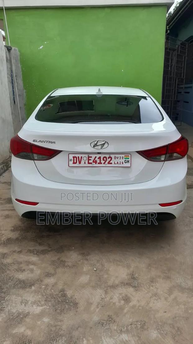 Hyundai Elantra 2013 White