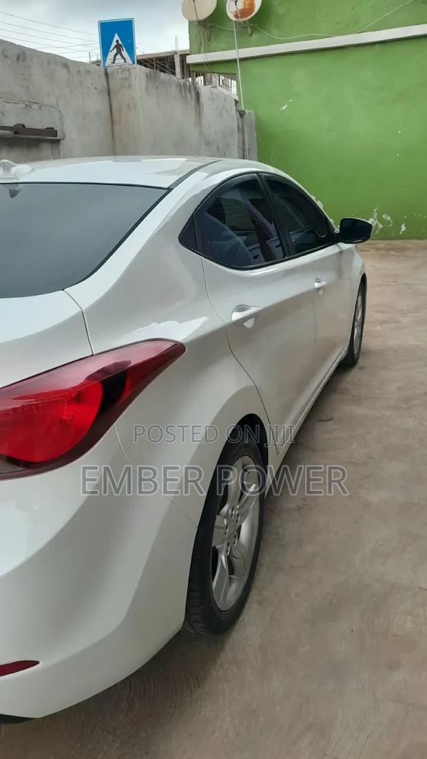 Hyundai Elantra 2013 White