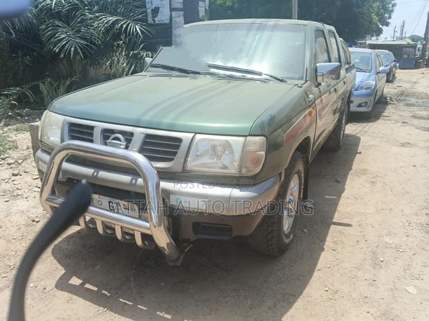 Nissan Hardbody 2009 Green