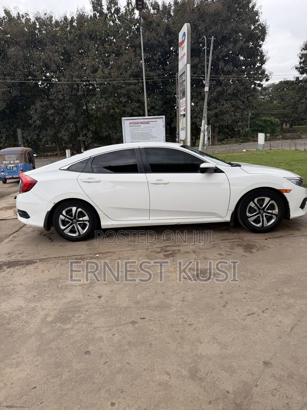 Honda Civic LX 4dr Sedan (2.0L 4cyl) 2016 White