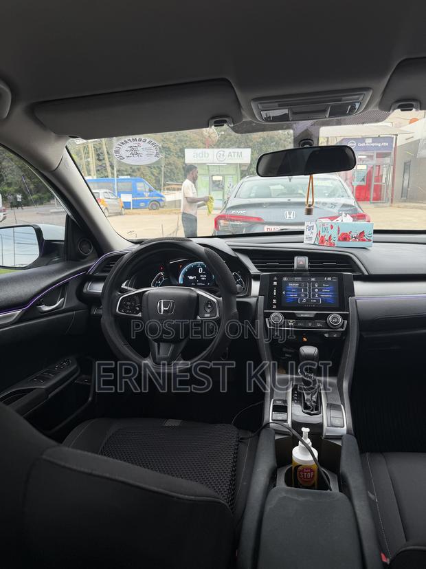 Honda Civic LX 4dr Sedan (2.0L 4cyl) 2016 White