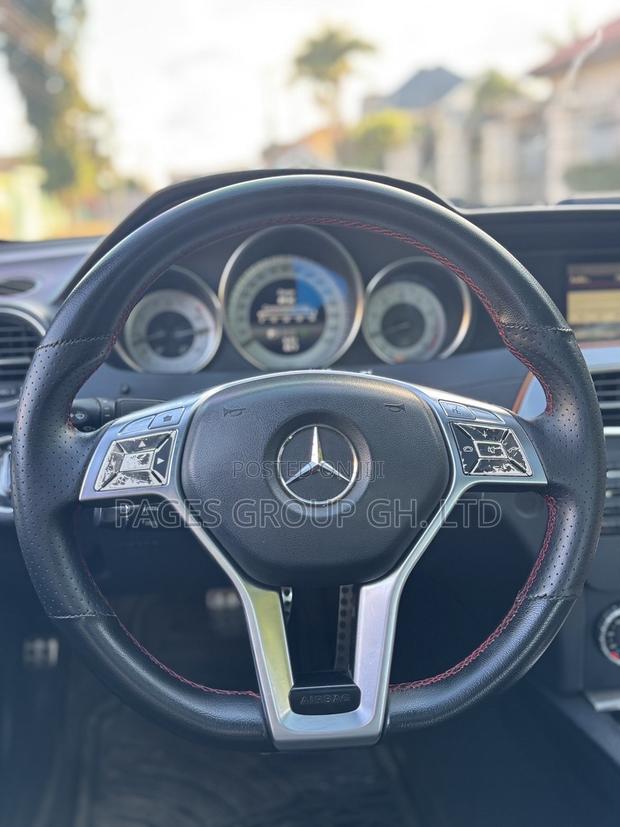 Mercedes-Benz C250 2014 Red