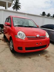 Toyota Sienta 2012 Red for sale