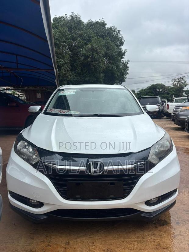 Honda HR-V 4dr SUV (1.5L 4cyl CVT) 2016 White