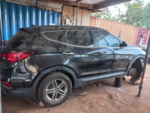 Hyundai Santa Fe 2018 Black