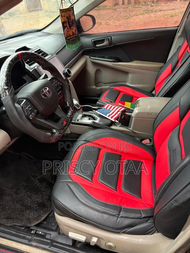 Toyota Camry SE 4dr Sedan (3.5L 6cyl 6A) 2014 Black