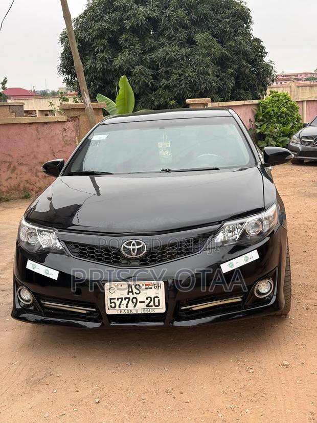 Toyota Camry SE 4dr Sedan (3.5L 6cyl 6A) 2014 Black