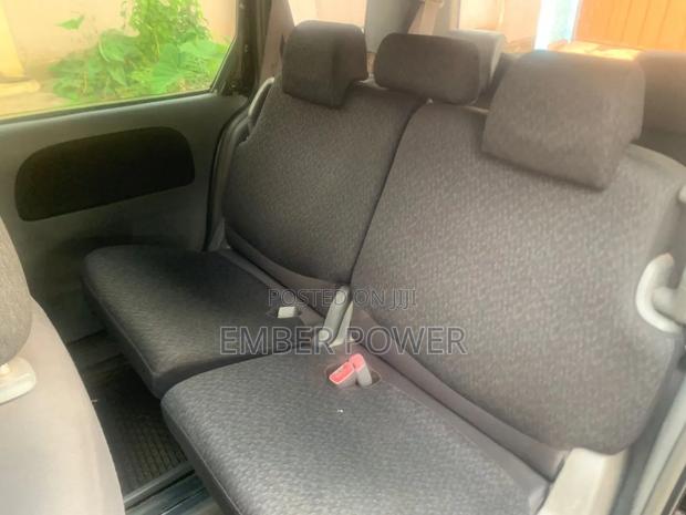 Toyota Sienta 2012 Black