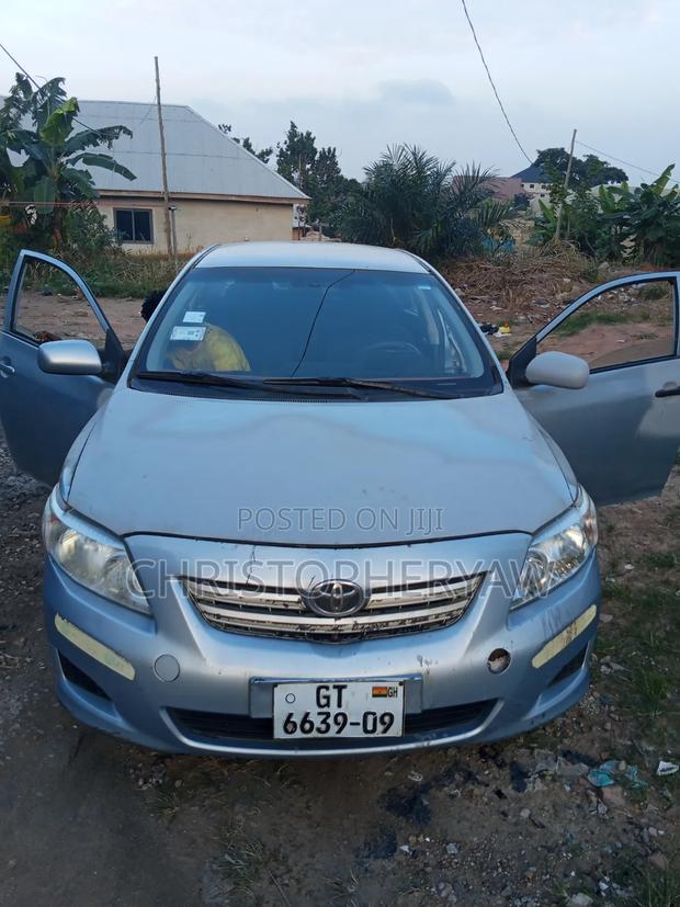 Toyota Corolla 2009 Silver
