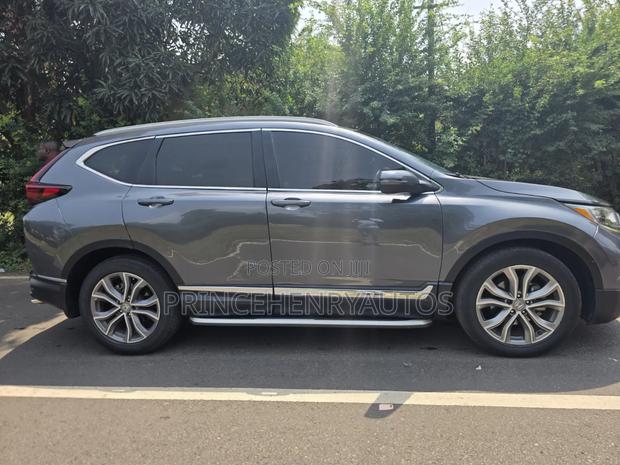 Honda CR-V Touring 2022 Gray