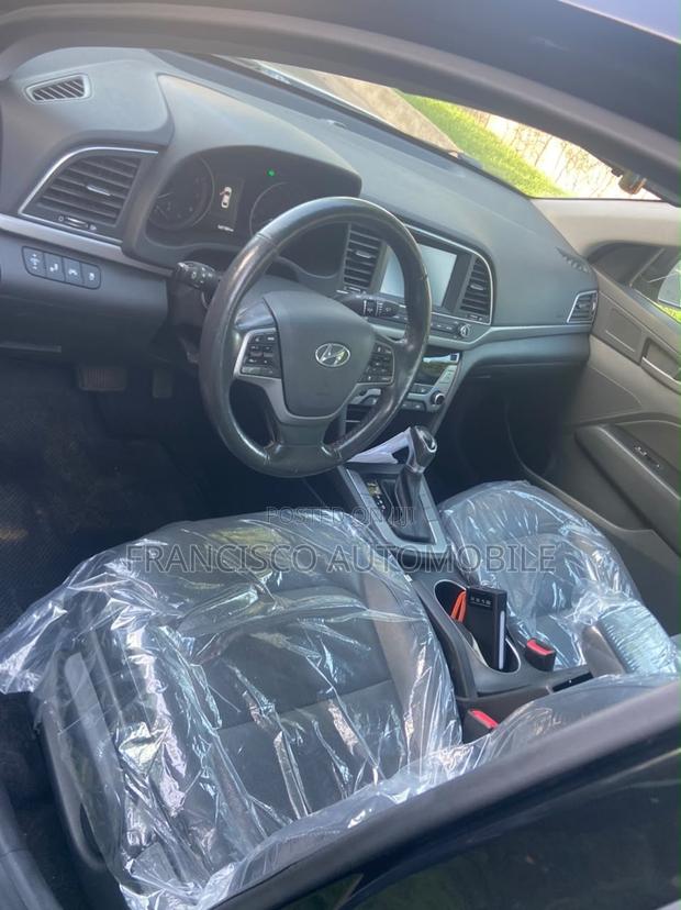 Hyundai Elantra SE 2018 Black