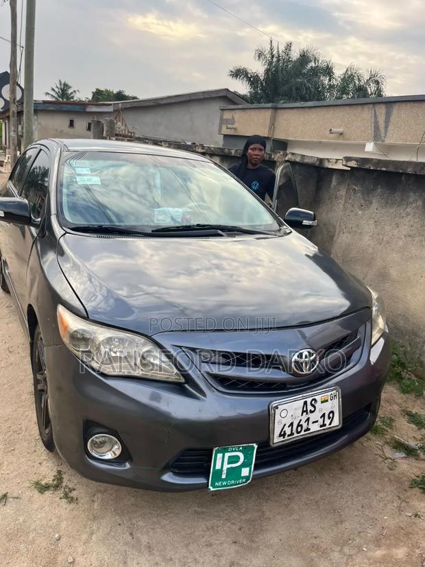Toyota Corolla 2013 Gray