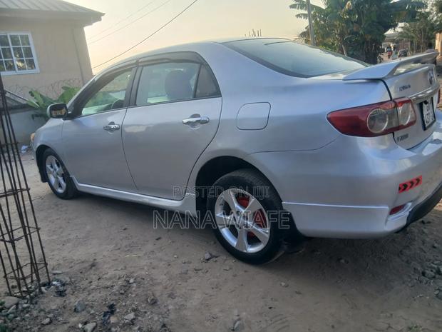 Toyota Corolla 2012 Silver