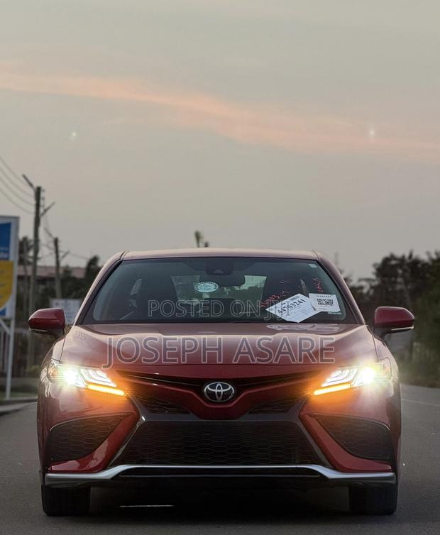 Toyota Camry XSE 2023 Red