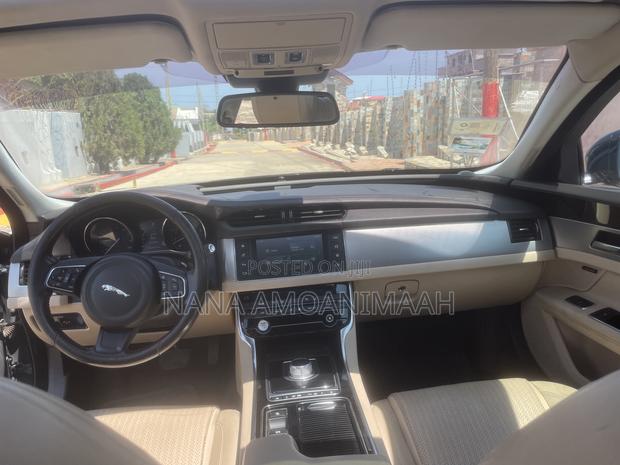 Jaguar XF 2013 Silver