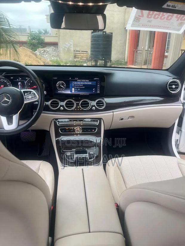 Mercedes-Benz E300 2019 White