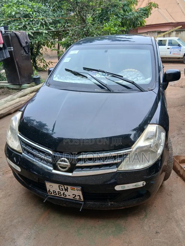 Nissan Tiida 2009 Black