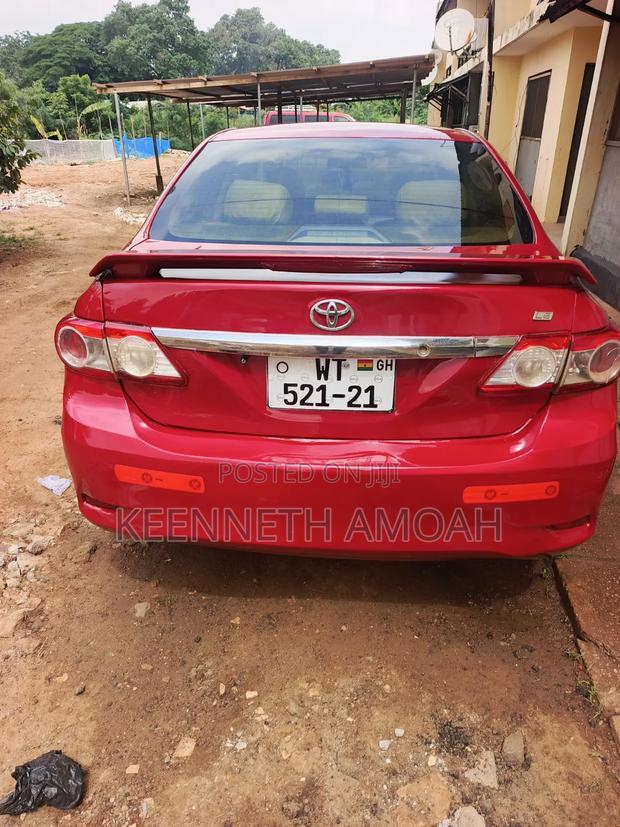 Toyota Corolla LE 4dr Sedan (1.8L 4cyl 4A) 2013 Red