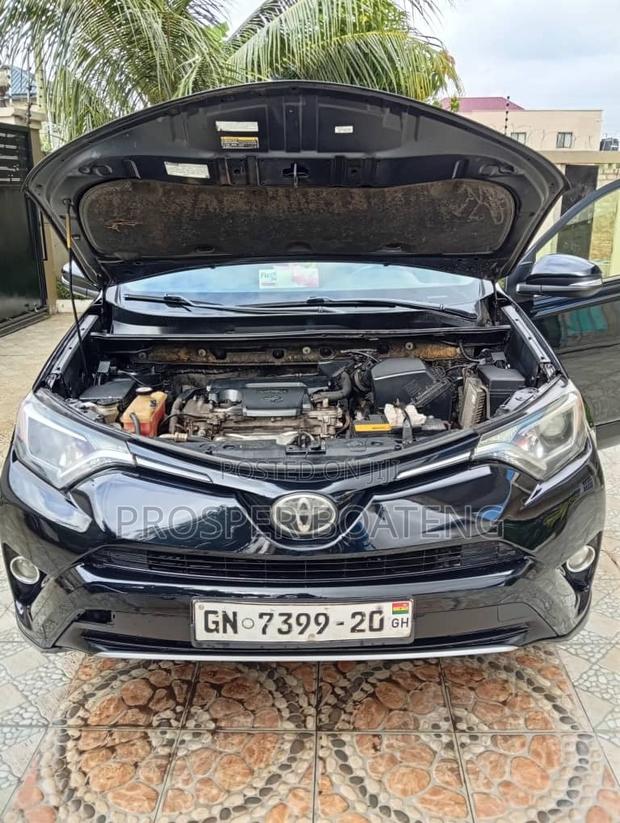 Toyota RAV4 2018 Black