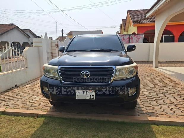 Toyota Land Cruiser 4.5 V8 DSL 2012 Black