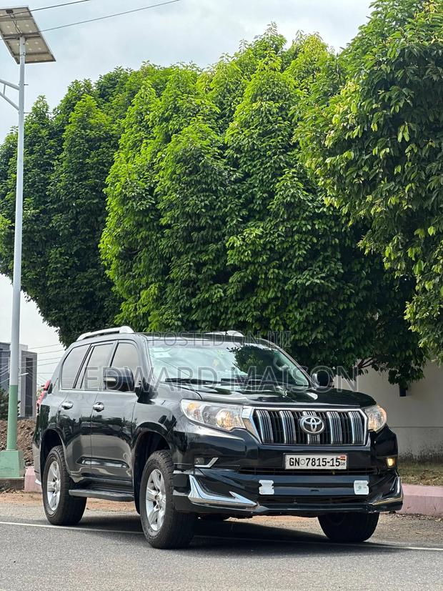 Toyota Land Cruiser Prado 2015 Black