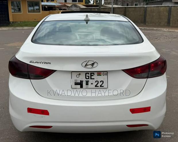 Hyundai Elantra Limited Sedan FWD (1.8L 4cyl 6A) 2013 White