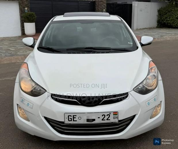 Hyundai Elantra Limited Sedan FWD (1.8L 4cyl 6A) 2013 White