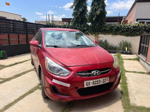 Hyundai Accent 2015 Red