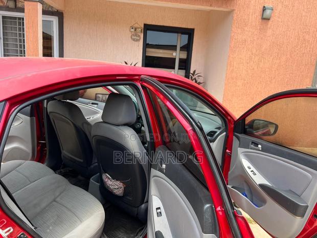 Hyundai Accent 2015 Red