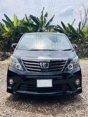 Toyota Alphard 2.4 Petrol FWD 2013 Black for sale