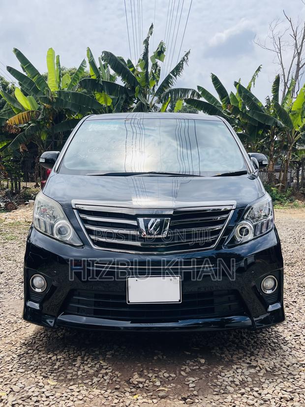 Toyota Alphard 2.4 Petrol FWD 2013 Black