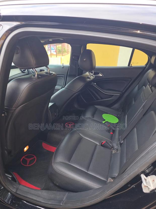 Mercedes-Benz GLA 250 2016 Black