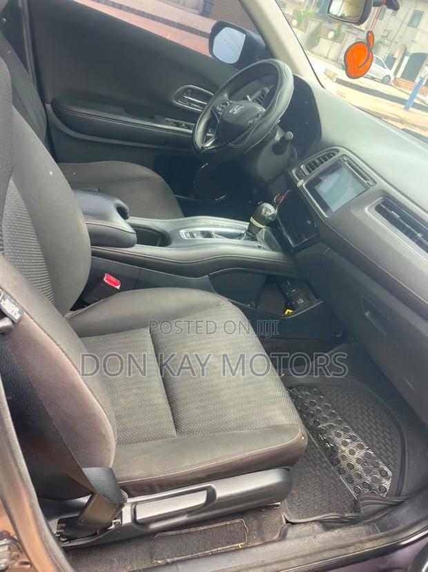 Honda HR-V 4dr SUV (1.5L 4cyl CVT) 2016 Black