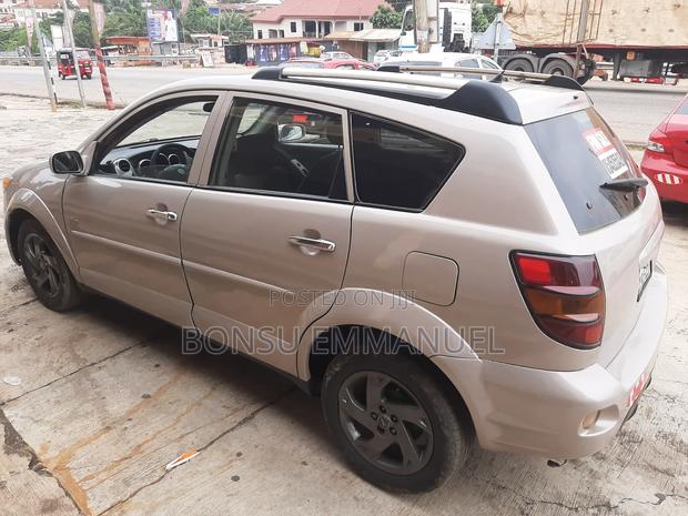 Pontiac Vibe 2006 Brown