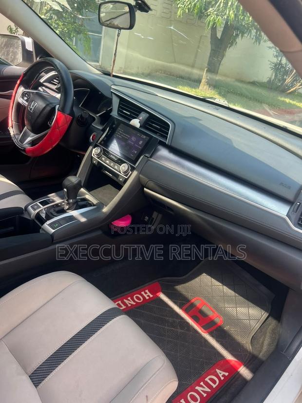 Honda Civic 2017 White