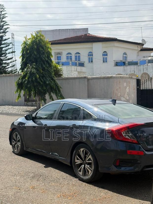 Honda Civic 2018 Gray