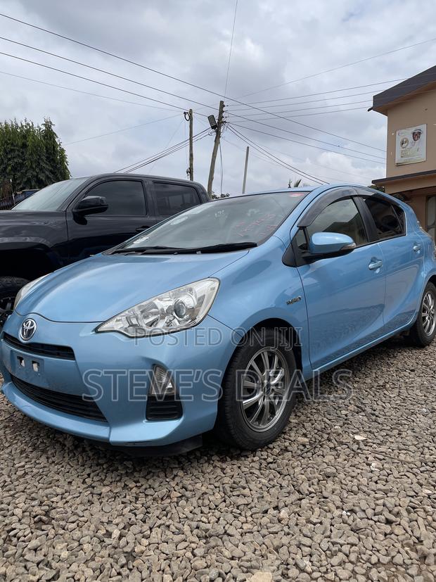 Toyota Aqua 2013 Blue