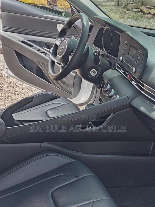 Hyundai Avante 2020 White