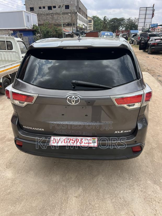 Toyota Highlander Limited V6 4x4 (3.5L 6cyl 6A) 2016 Red