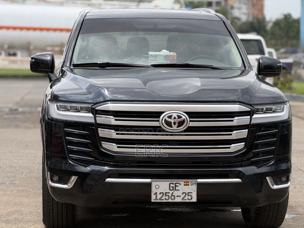 Toyota Land Cruiser 4.5 V8 GXR 2021 Black