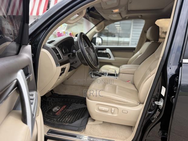 Toyota Land Cruiser 4.5 V8 GXR 2021 Black